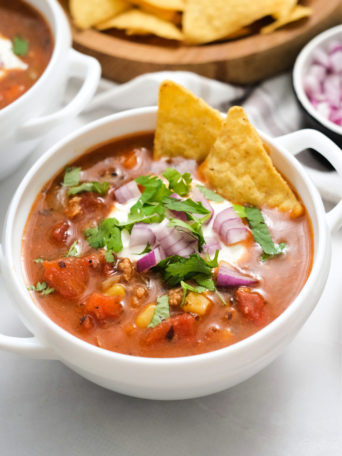 tortilla soup with toppings