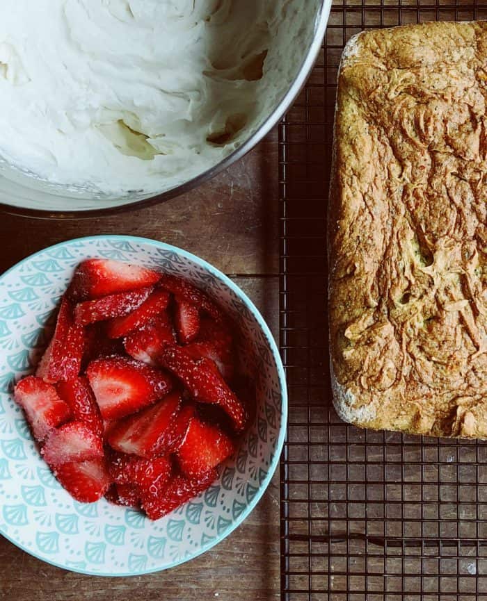 Delicious Tangerine Poppy Seed Cake With Strawberries