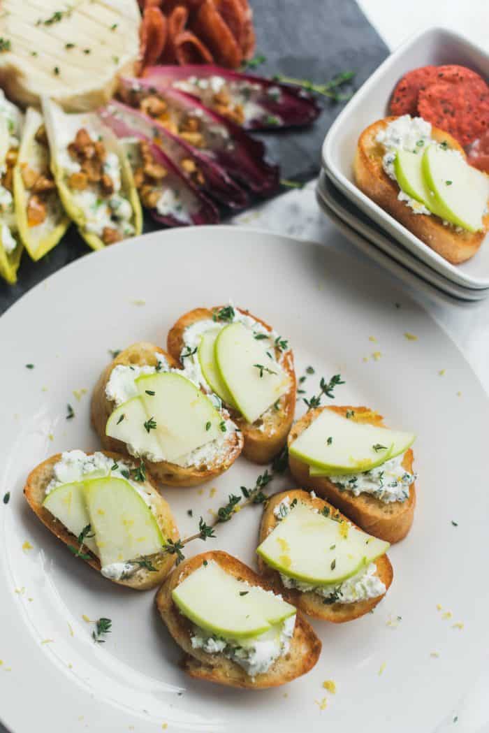 Easy Apple Goat Cheese Crostini Appetizer Recipe