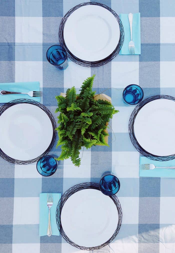 Set the table: SUMMER