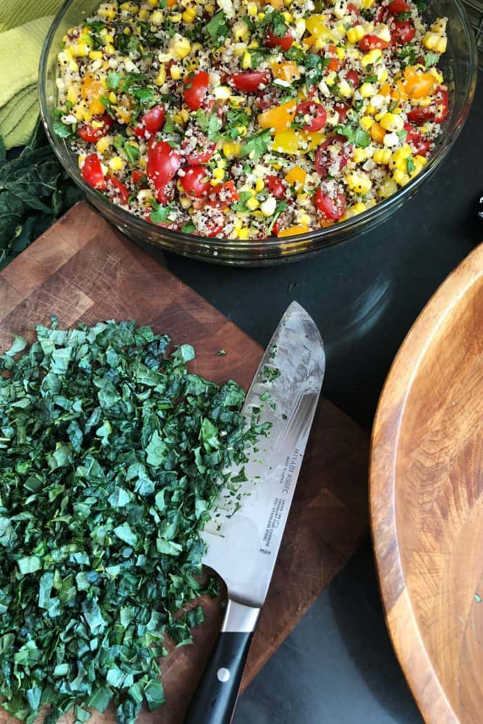 Easy Southwest Kale Quinoa Salad Recipe