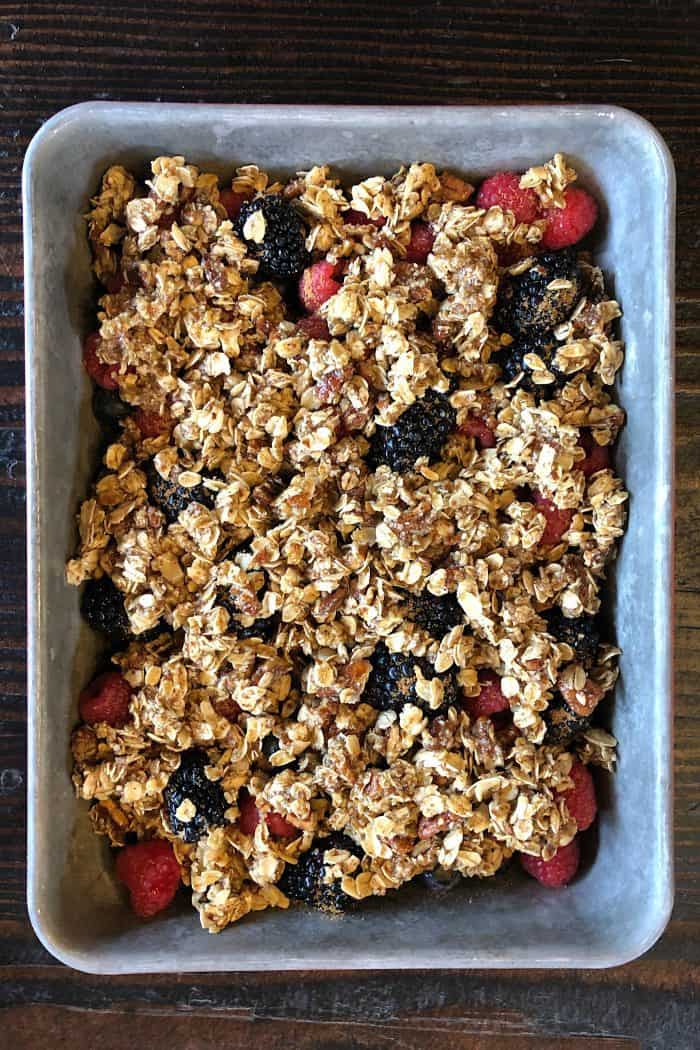 Mixed Berry Crumble Recipe - Reluctant Entertainer