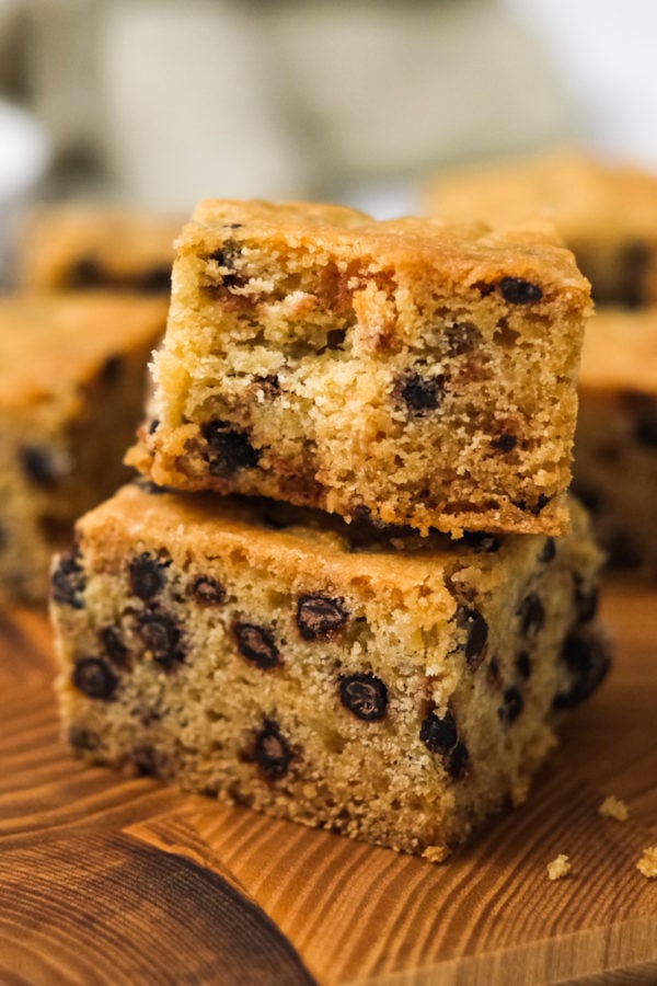 Original NESTLÉ® TOLL HOUSE® Chocolate Chip Pan Cookie Bars