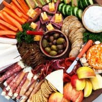 beautiful holiday kid friendly charcuterie board