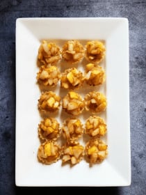 Easy Pear Pie Bites Recipe