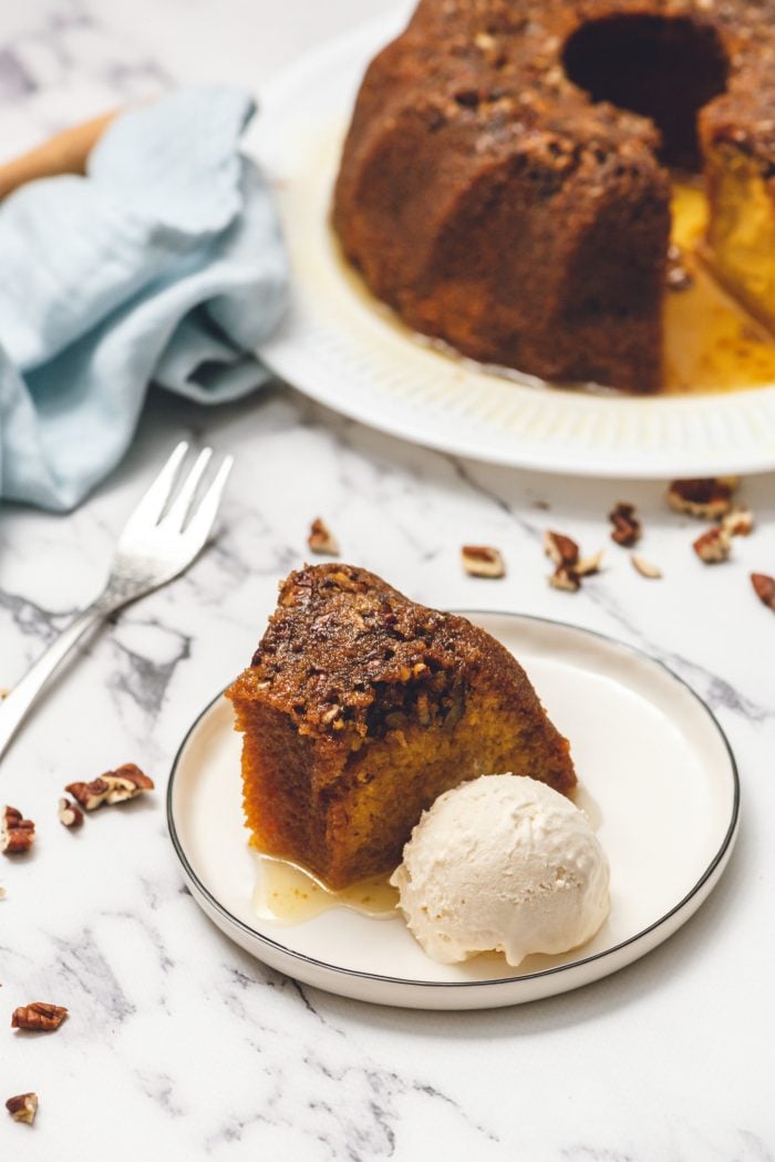 Holiday Rum Bundt Cake Recipe