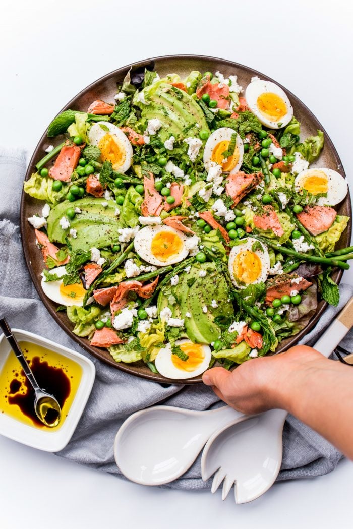 Butter Leaf Salmon Salad with Peas and Eggs #salmonsalad #butterleafsalmonsalad