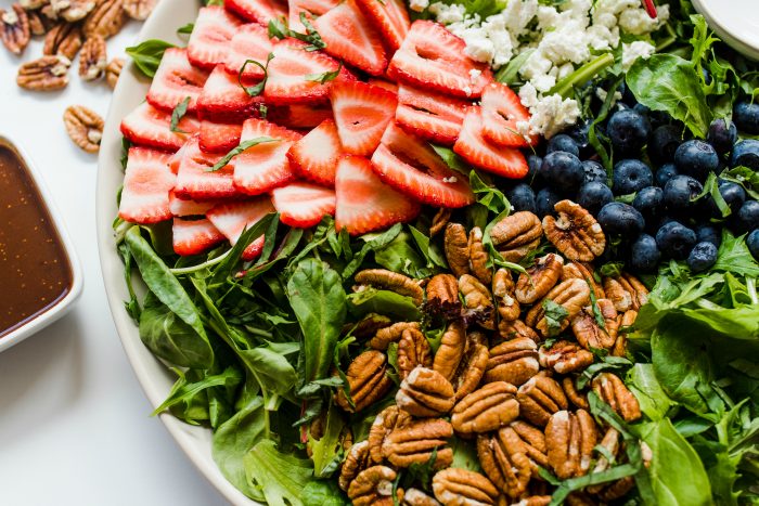 Pecan Berry Green Salad Recipe #americanpecans #pecanberrysalad #salad