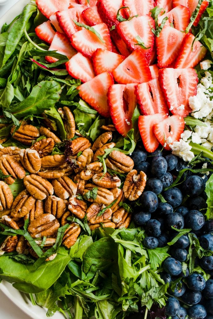 Pecan Berry Green Salad Recipe #americanpecans #pecanberrysalad #salad