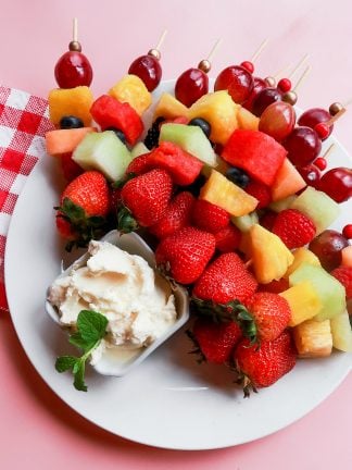 Easy Summer Fruit Kebabs - Reluctant Entertainer