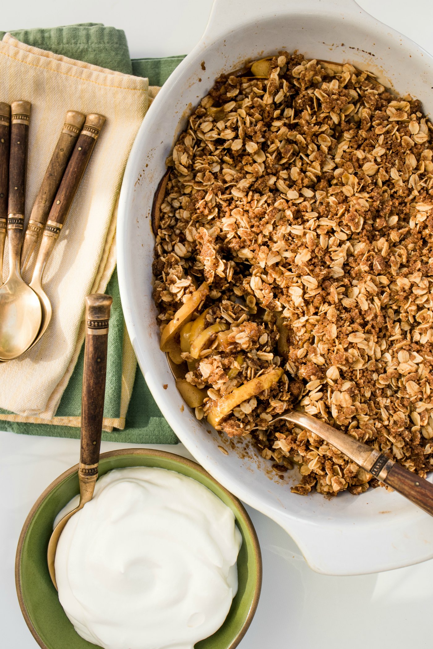 Easy Apple Crisp Recipe {Amish Apple Goodie}