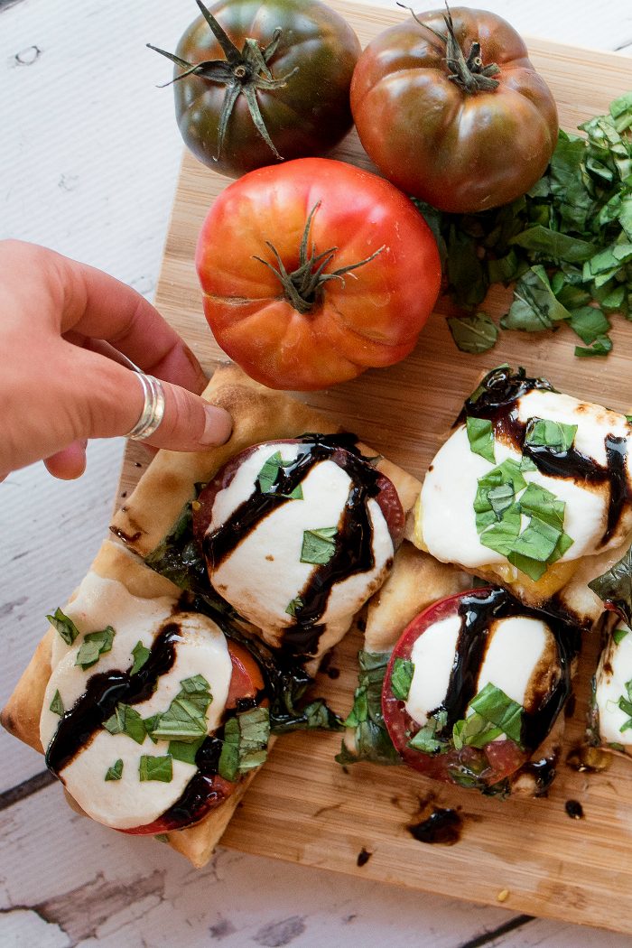 Super Easy Caprese Flatbread Pizza