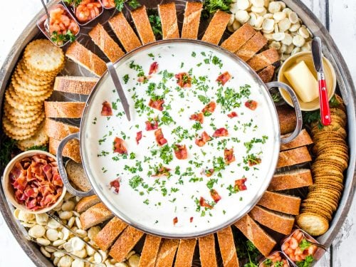 https://reluctantentertainer.com/wp-content/uploads/2019/10/BEST-Clam-Chowder-Dinner-Board-9-500x375.jpg