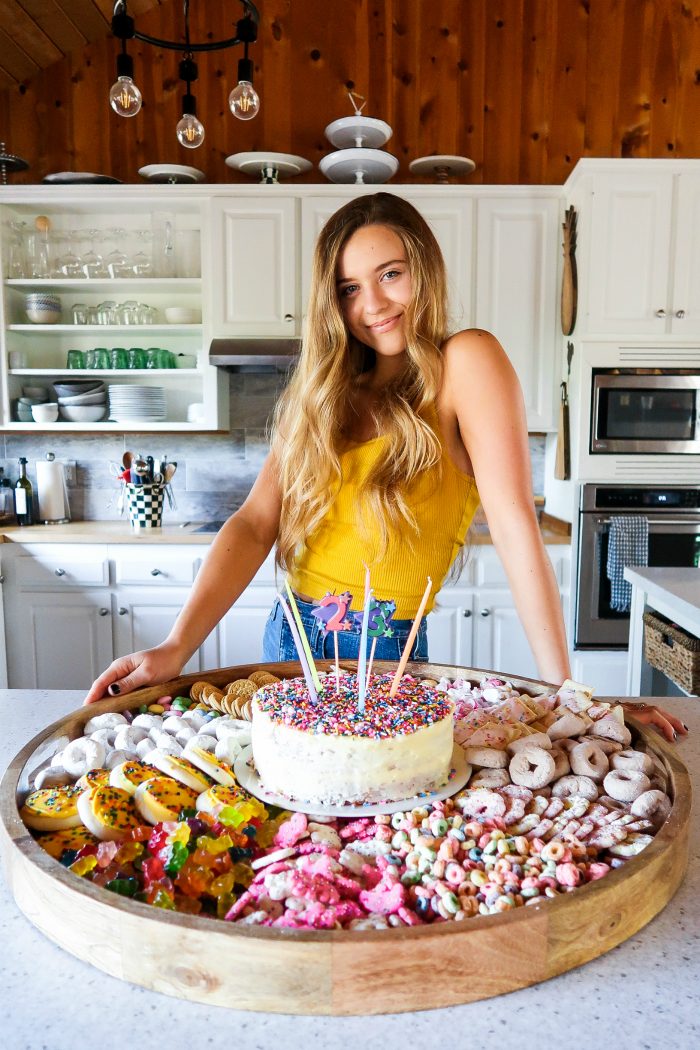 BEST FUNFETTI® Inspired Cake Board