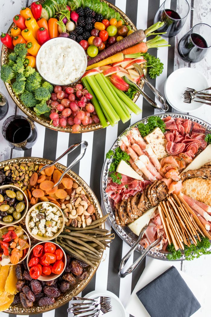 BEST Holiday Charcuterie Board Appetizers