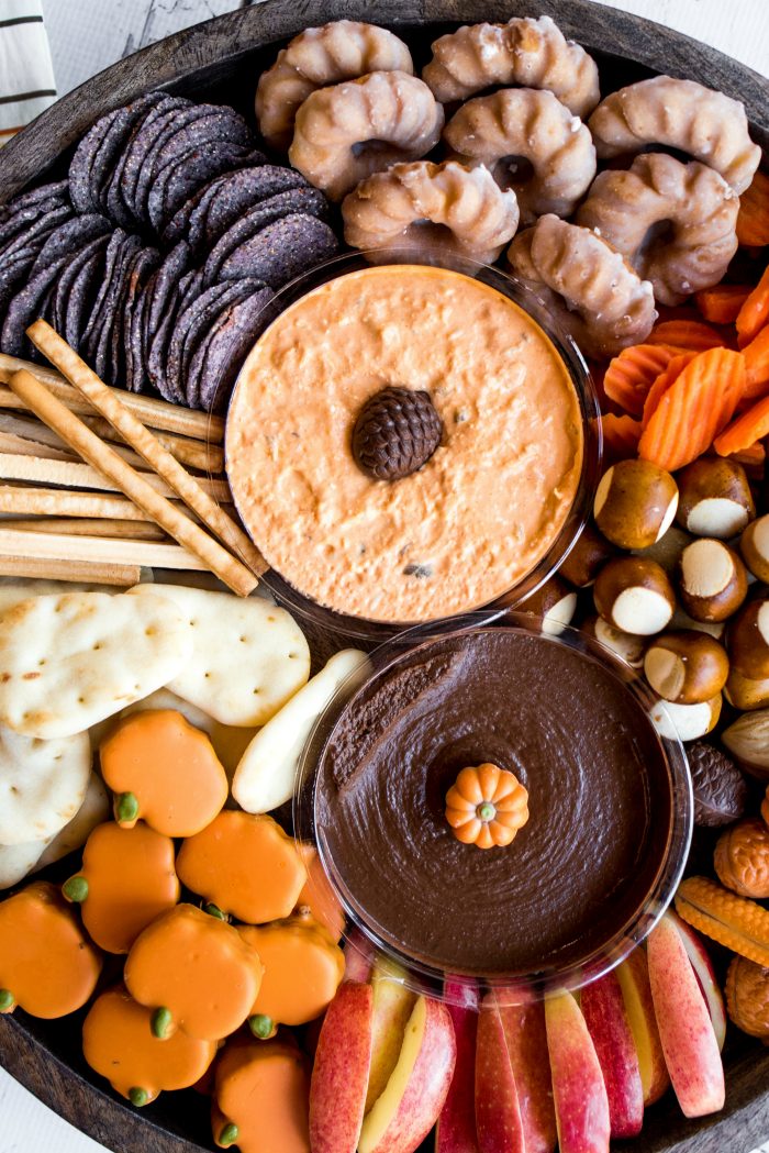 DELISH Sweet and Savory Harvest Snack Board