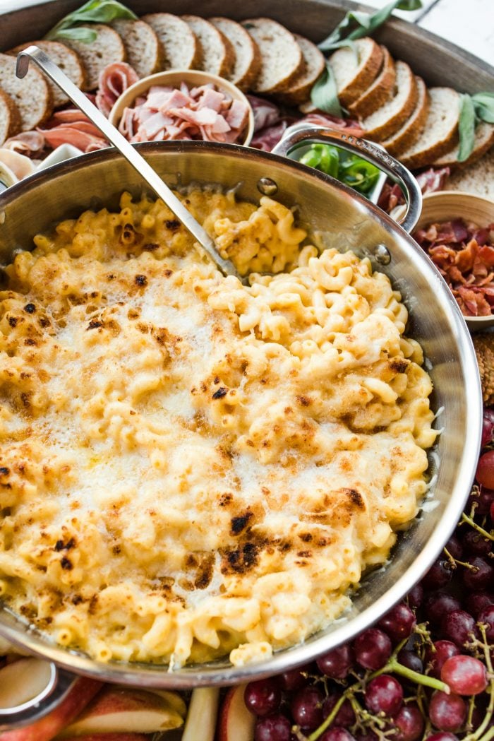 HOW TO MAKE Macaroni and Cheese Dinner Board