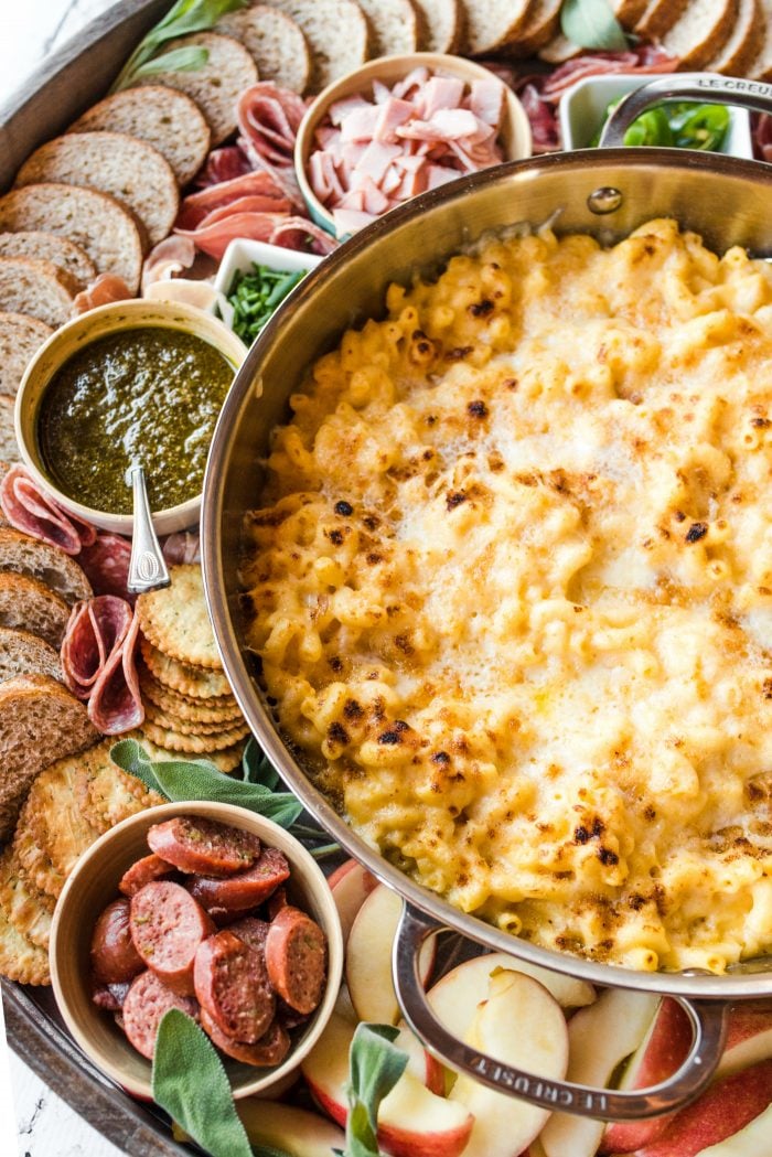 EASY Macaroni and Cheese Dinner Board