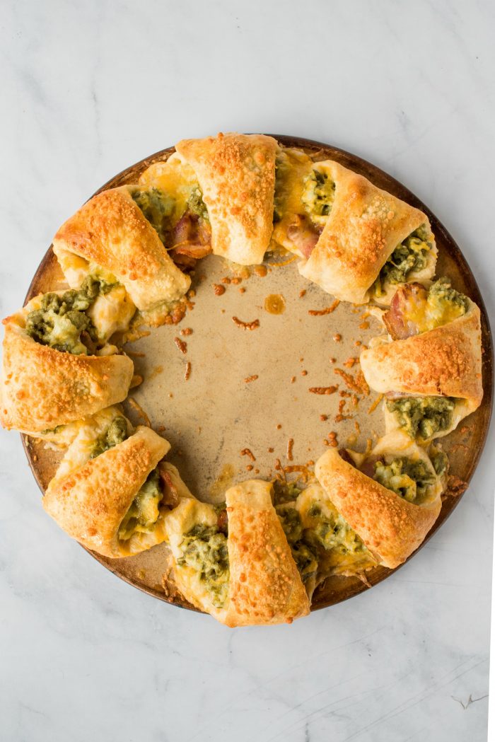 EASY Pesto Crescent Breakfast Ring