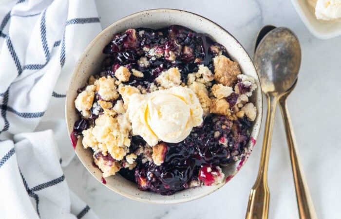 blueberry crumble