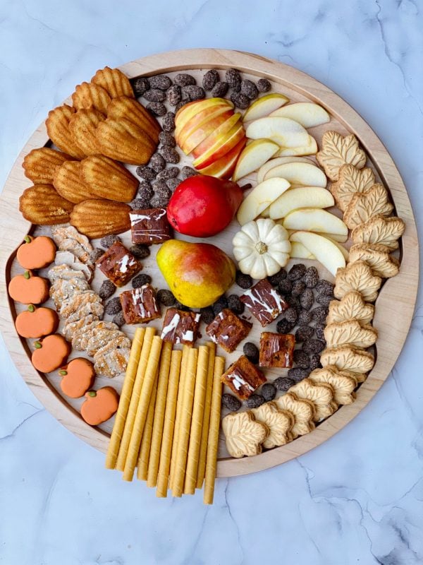 dessert tray with fall sweet snacks