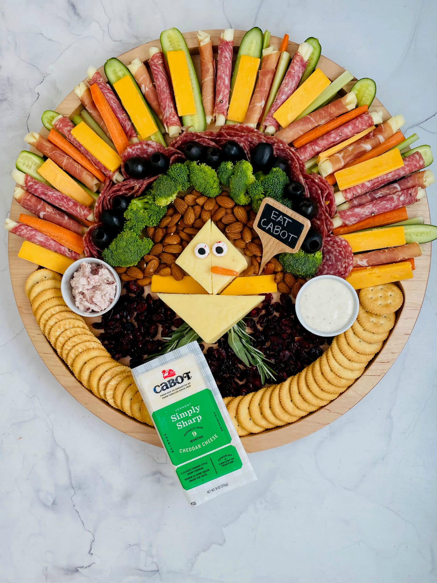 How to Make a Thanksgiving Charcuterie Board - Plan to Eat