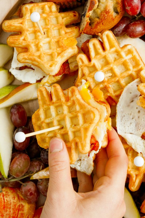 This Christmas Tree Waffle Maker Helps You Dish Up a Magical Holiday  Breakfast - Tinybeans