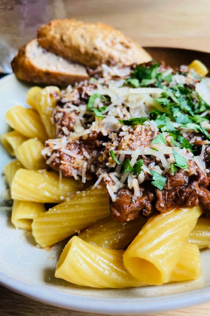 Sugo so Carne served with hot bread