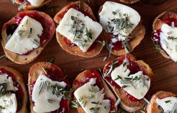 crostini with jam and brie