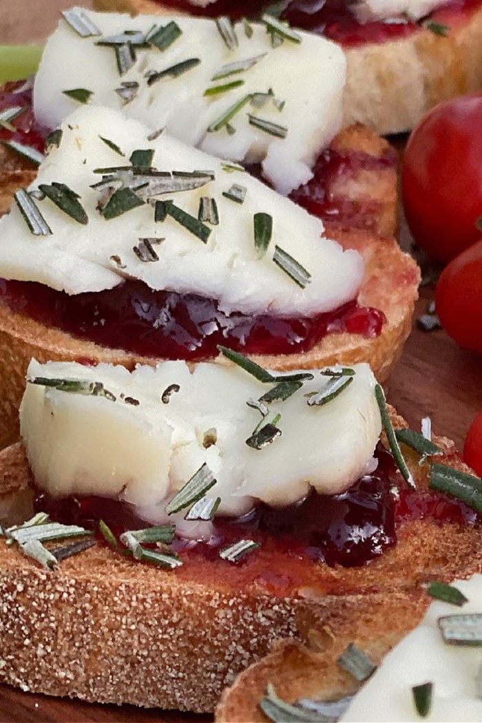 melty brie on crostini