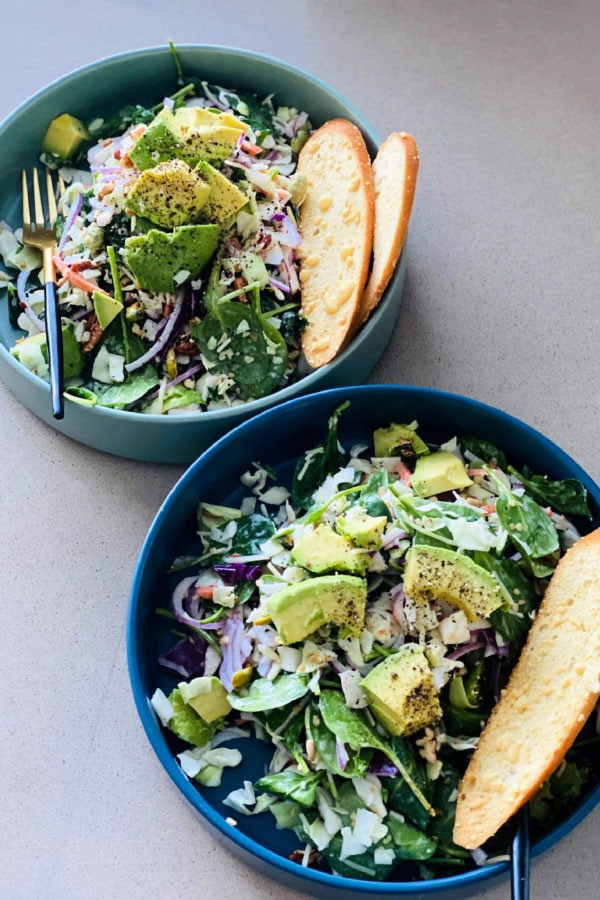2 salads with toasts