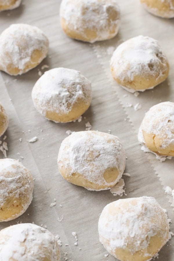 cookie sheet of Mexican Wedding Cookies