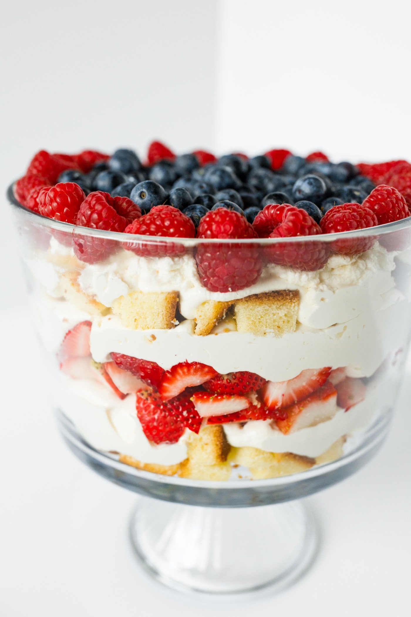 Best Strawberry Trifle Recipe - Reluctant Entertainer