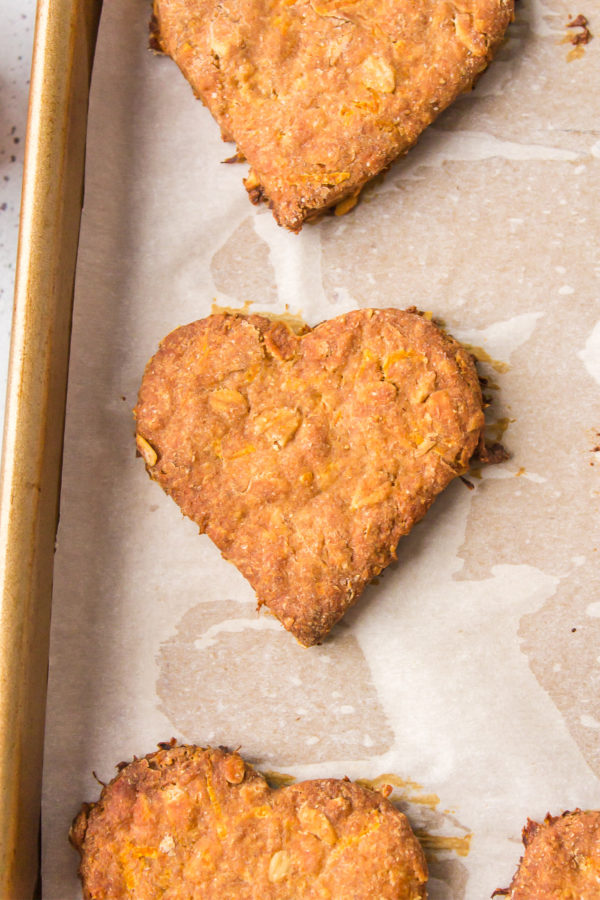 Apple and carrot cheap dog biscuits