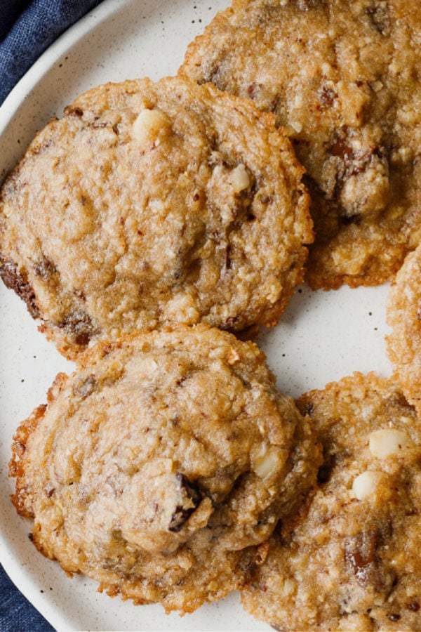 Chocolate Chip Macadamia Cookies