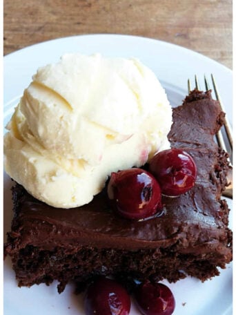 rich cake
