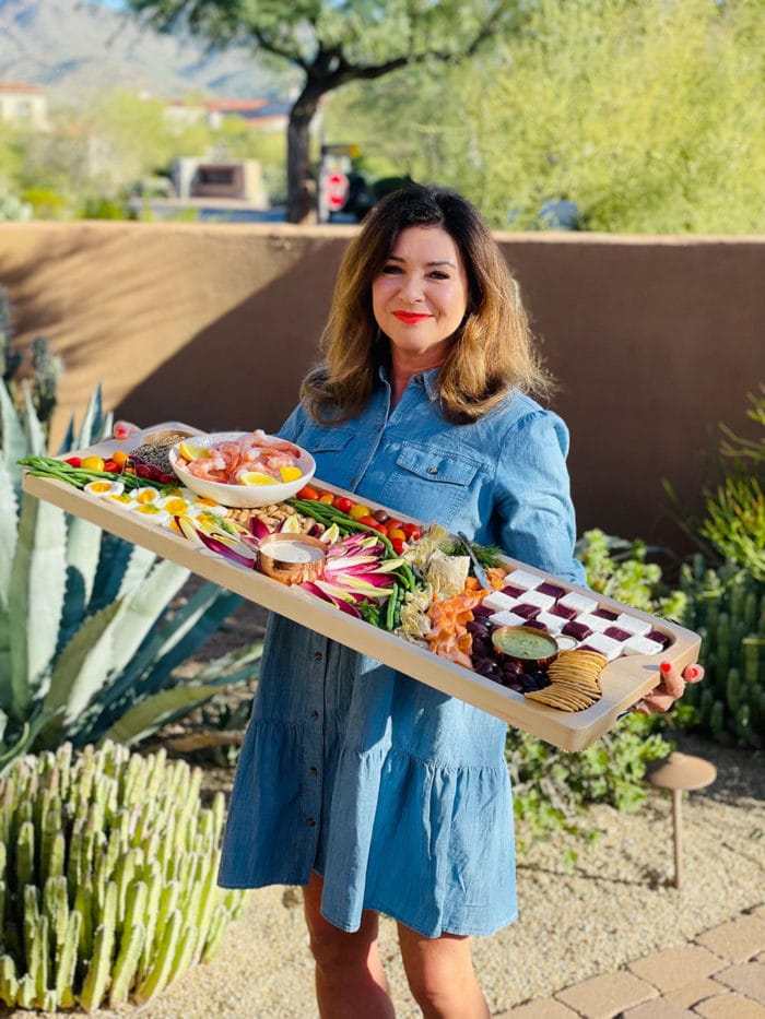 That Picnic-to-go Plate - Reluctant Entertainer