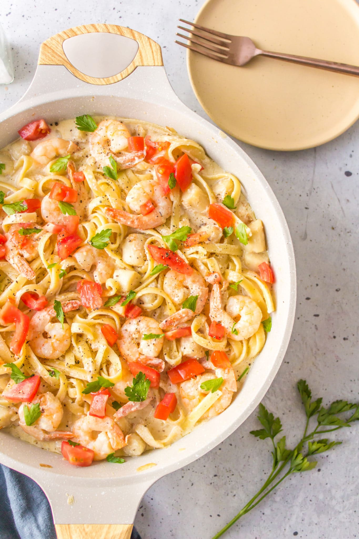 Seafood Fettuccine Alfredo Reluctant Entertainer