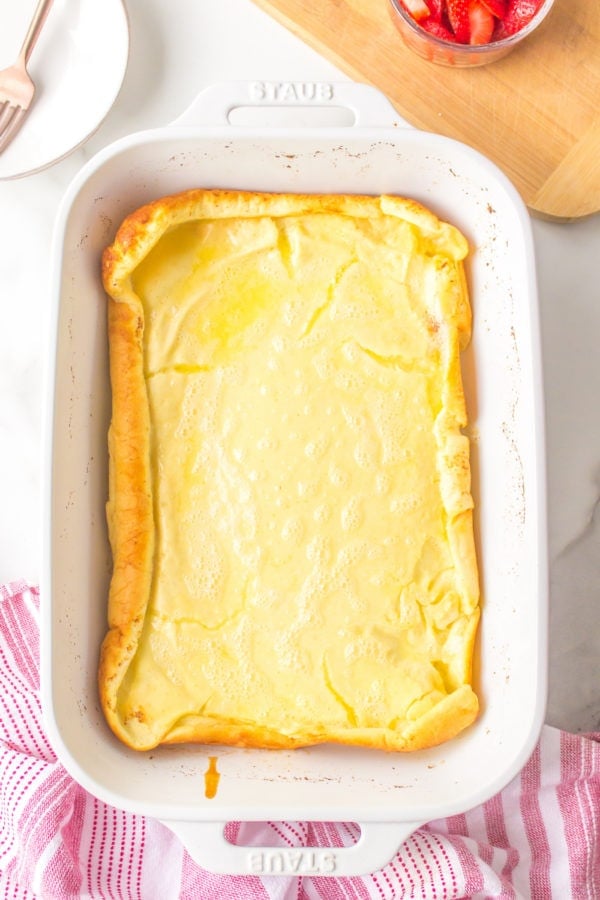 a baked Greek Yogurt Dutch Baby