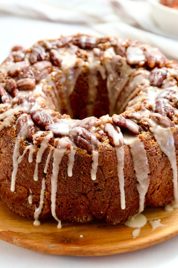 maple pull apart bread with drizzle