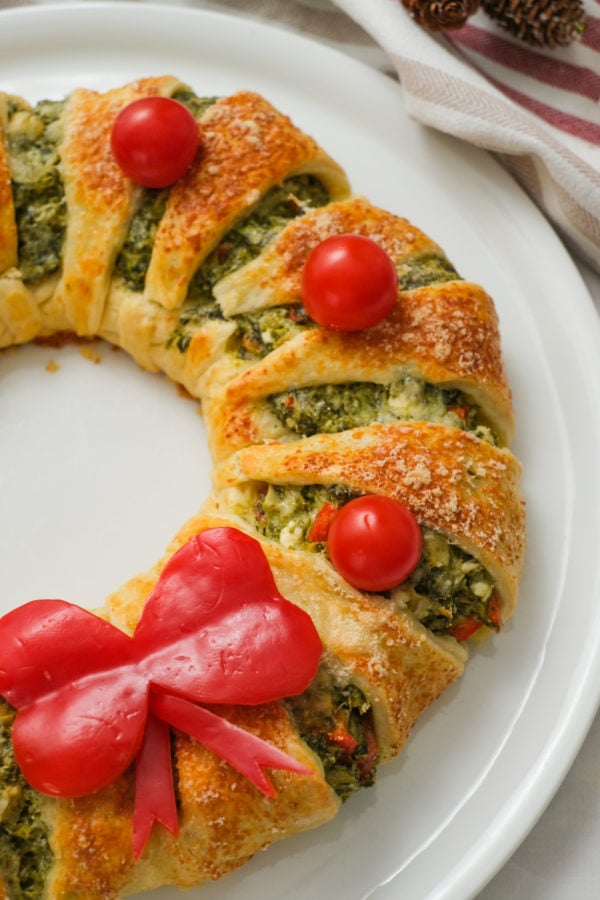 Spinach Dip Crescent Wreath with red pepper bow