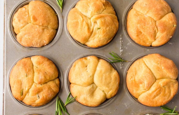 baked dinner rolls