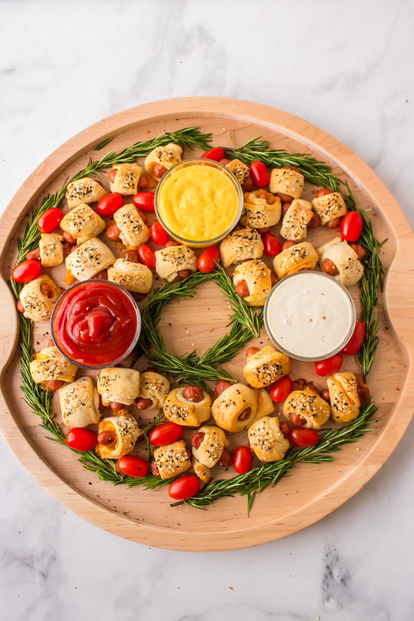 Pigs In A Blanket Wreath Reluctant Entertainer