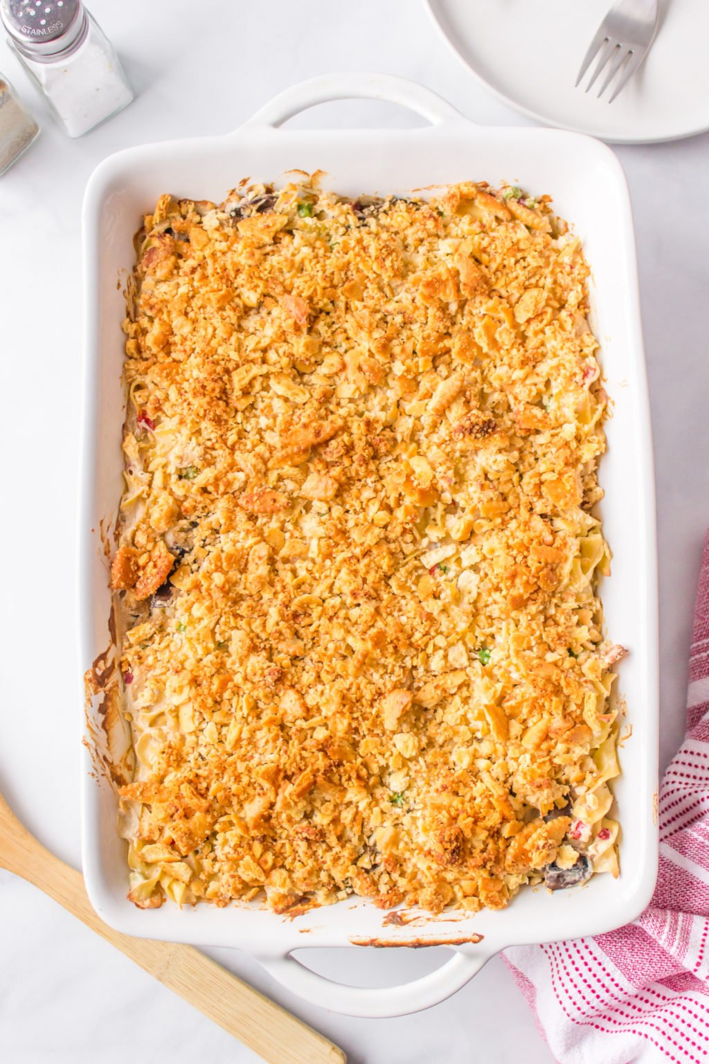 Old-Fashioned Tuna Noodle Casserole - Reluctant Entertainer