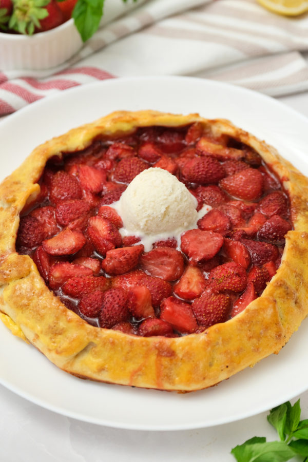 pie crust Strawberry Galette
