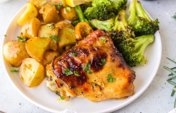 chicken thigh with broccoli and potatoes