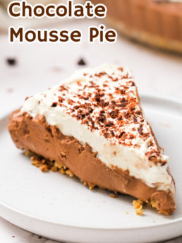 No-Bake Chocolate Mousse Pie