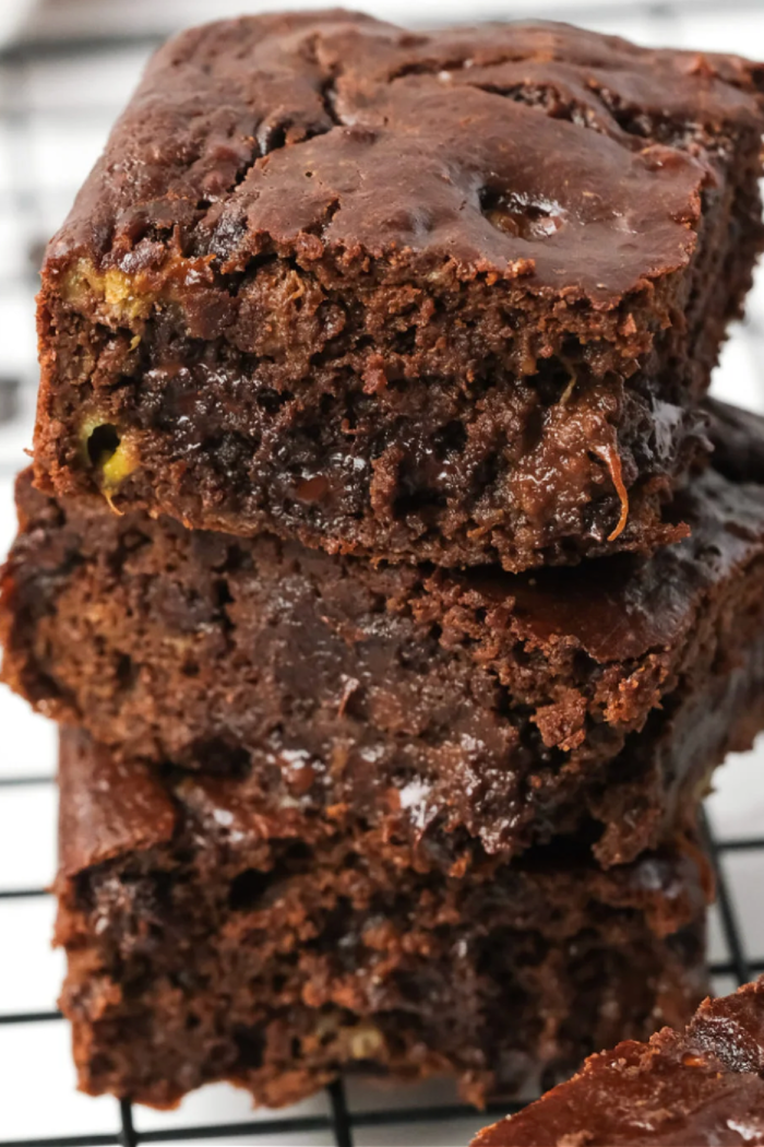 ooey gooey banana brownies with no flour