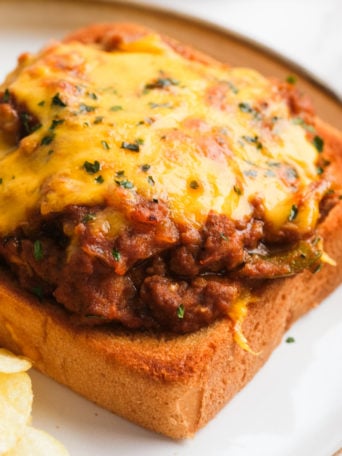 a cheesy sloppy Joe