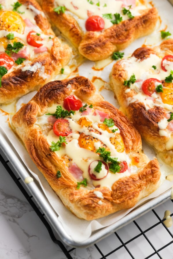 4 puff pastry's for breakfast